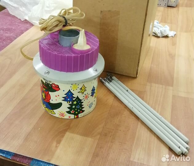 Поворотная платформа для ёлки с розетками к гирл