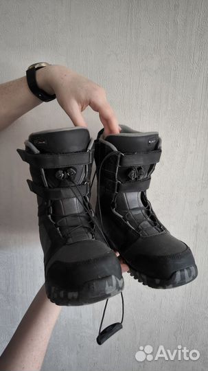 Детский сноуборд nitro с креплениями и ботинками