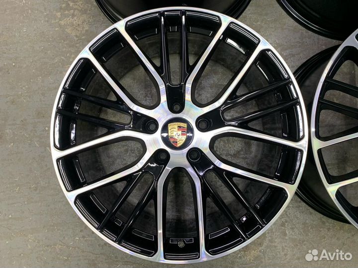 Оригинальные диски Porsche Panamera R21