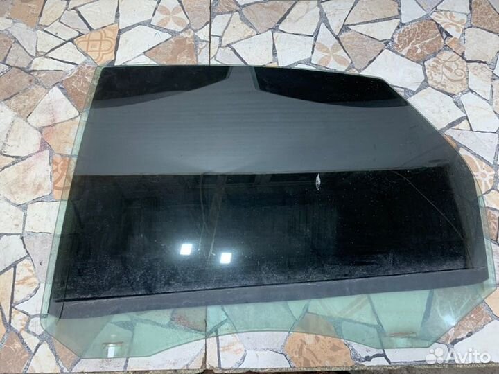 Стекло двери Ford Focus хэтчбэк 1.6 hwdb (100 Л.С)