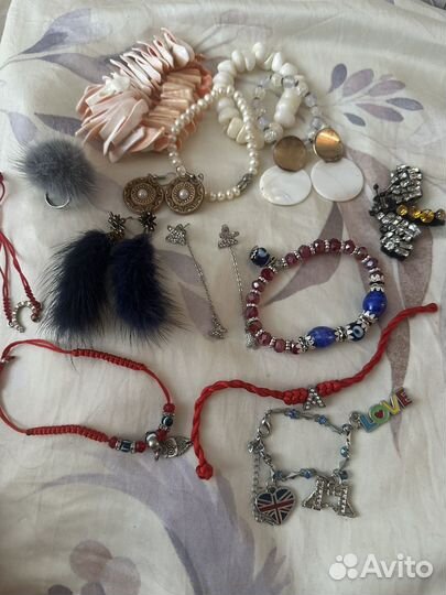 Серьги и браслеты из камня и ракушек