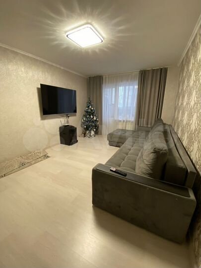 3-к. квартира, 87 м², 1/10 эт.