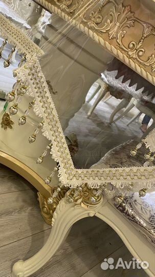 Скатерть прозрачная с бусами