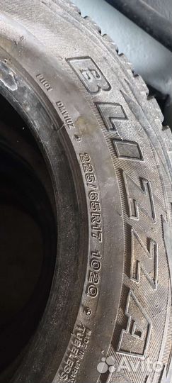 Bridgestone Blizzak DM-V1 225/65 R17 102Q