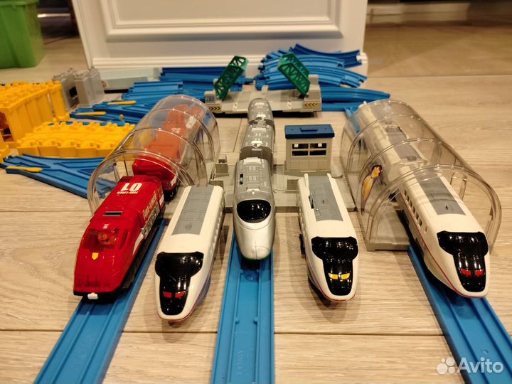 Железная дорога Tomica Hipercity. Takara/ Tomy