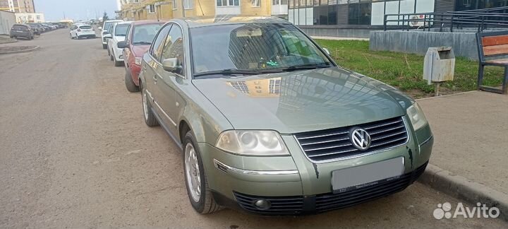 Volkswagen Passat 1.8 МТ, 2001, битый, 270 000 км