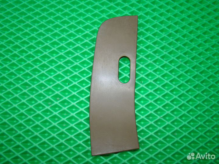 Накладка передней правой ручки iran khodro samand