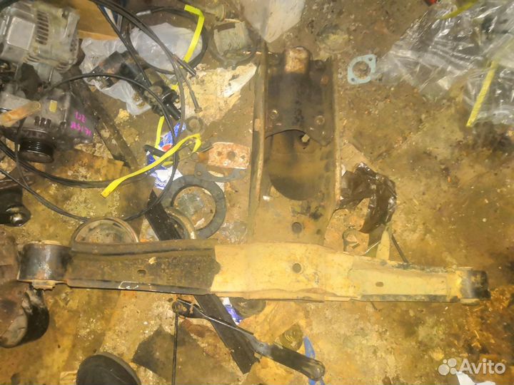 Задняя балка nissan sunny b12 4wd