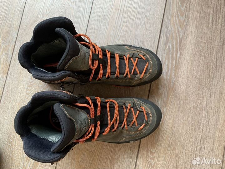 Ботинки трекинговые