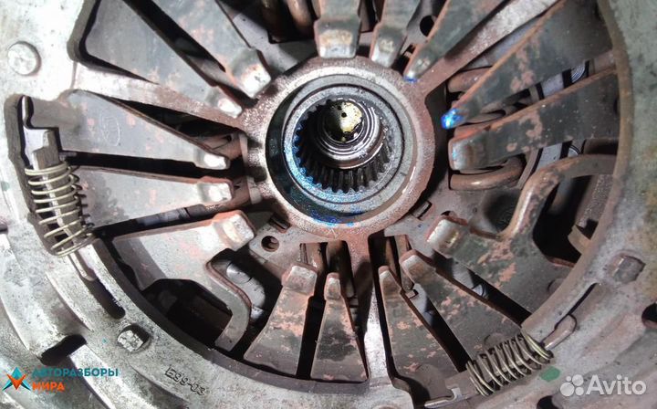 Маховик Mercedes-Benz Vito W639 2006