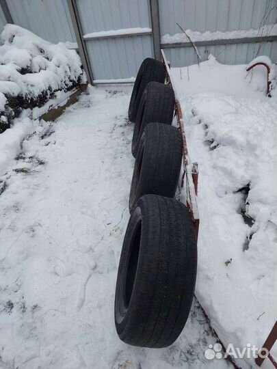 Continental ContiIceContact 4x4 215/65 R16