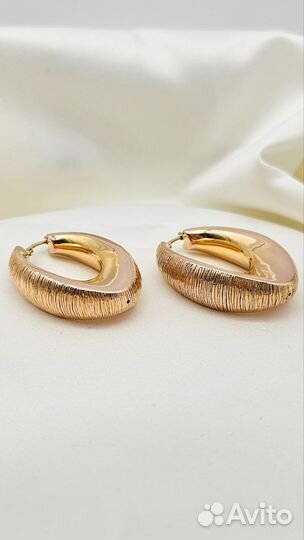 Золотые серьги 585/9.79 гр