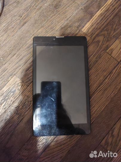 Телефон планшет наушники