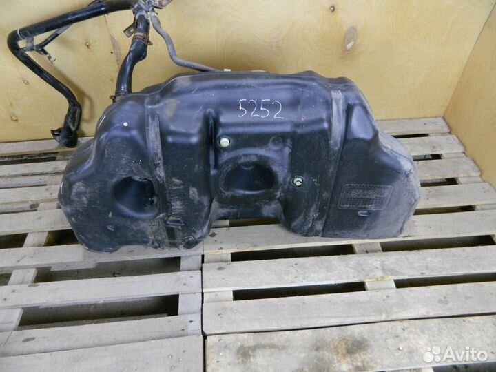 Топливный бак Nissan Teana J31 2006 17205-9Y000