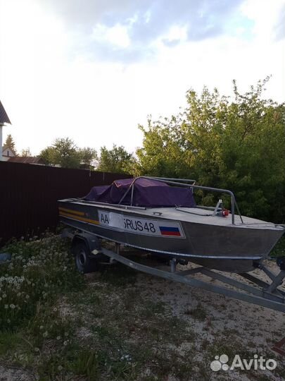 Моторная лодка Прогресс 2 с прицепом