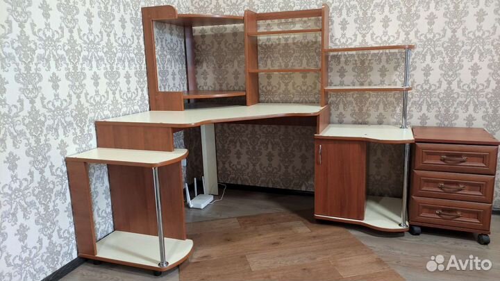 Компьютерный стол бу