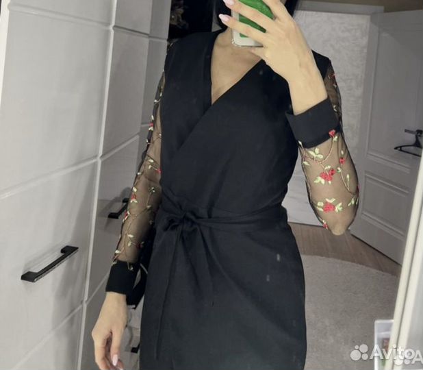 Новое платье женское 42