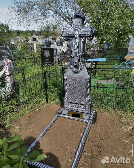 Крест на могилу