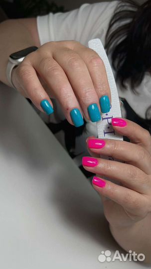 Модель на маникюр