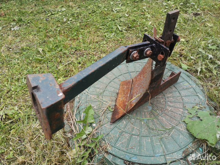 Плуг для мотоблока