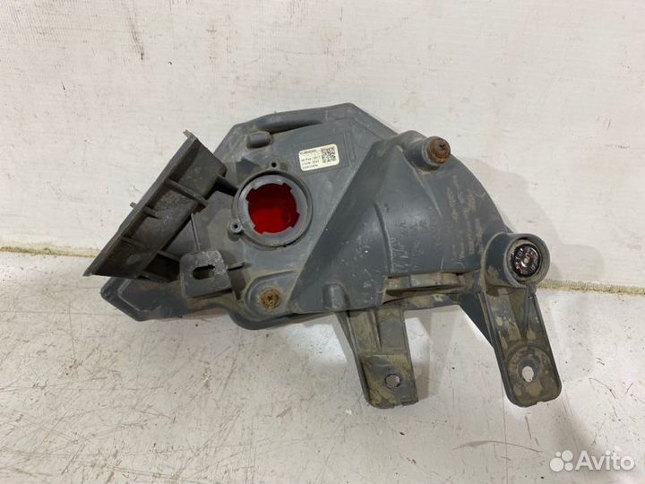 Фонарь противотуманный левый Toyota Rav4 40 2015