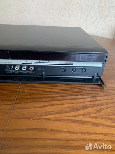 DVD рекордер Sony RDR-GX350