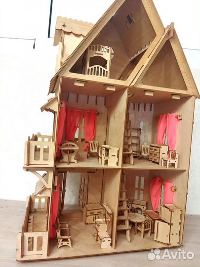 Домик кукольный