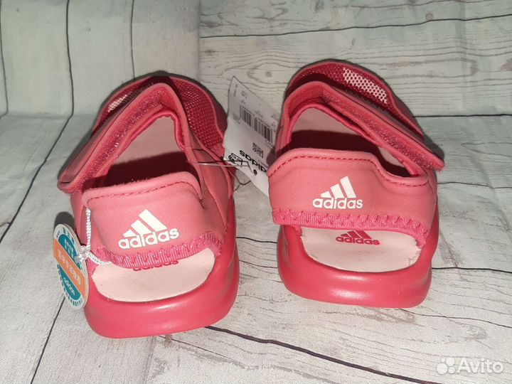 Сандалии Adidas детские, р.24