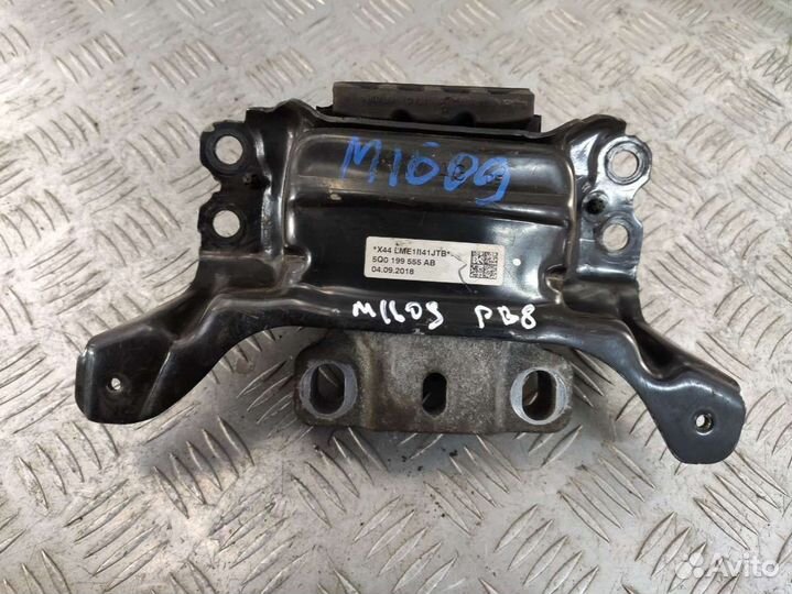 Подушка крепления кпп Volkswagen Passat B8 1.5 5Q0