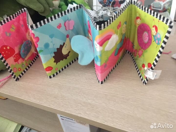 Развивающие игрушки tiny love