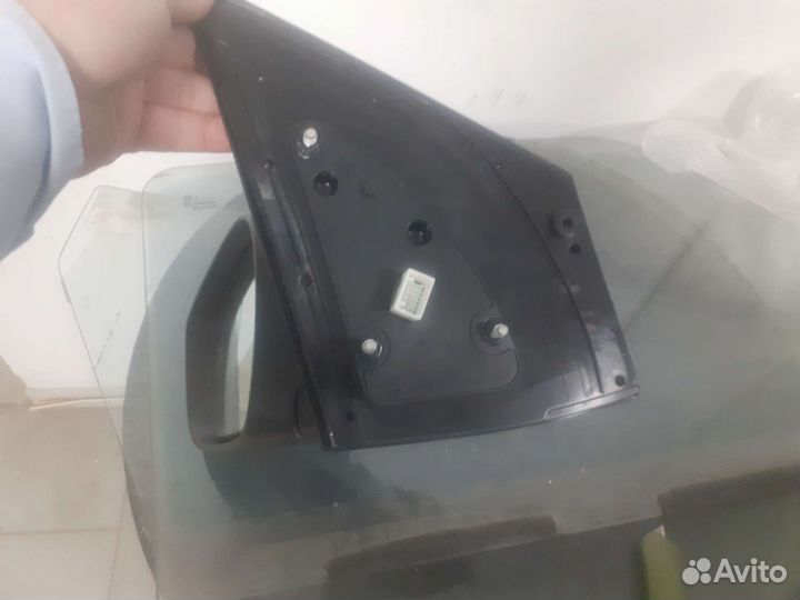 Зеркало левое Hyundai Solaris