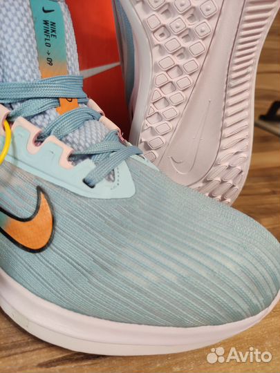 Кроссовки Nike