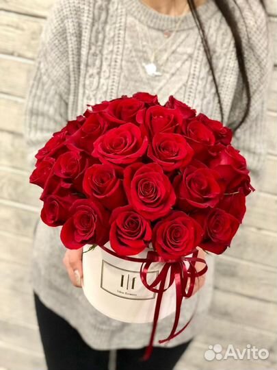 33 Розы в шляпной коробке (цветы на выбор)