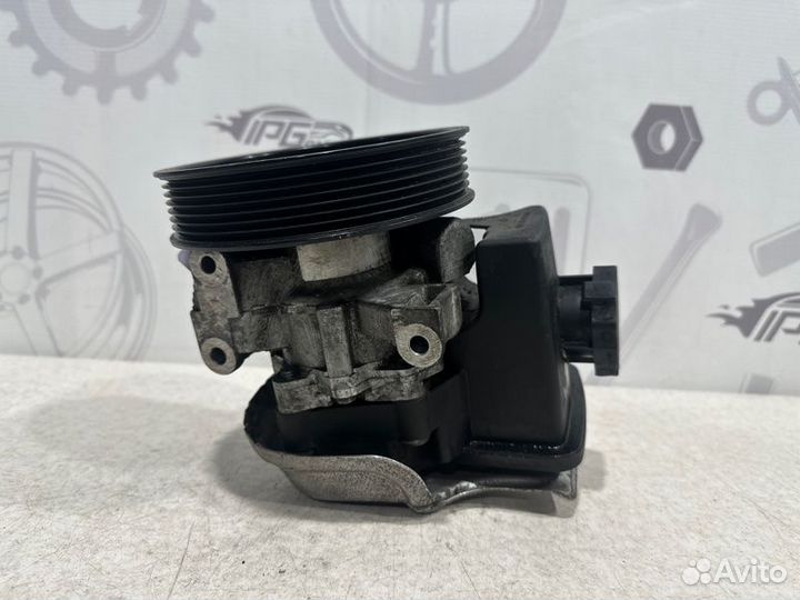 Насос гур Mercedes-Benz C W203 M271.946 2006