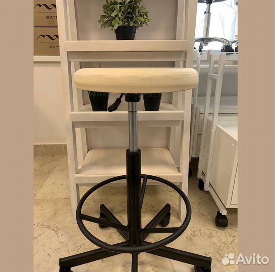 Стул мастера астек высокий с опорой для ног