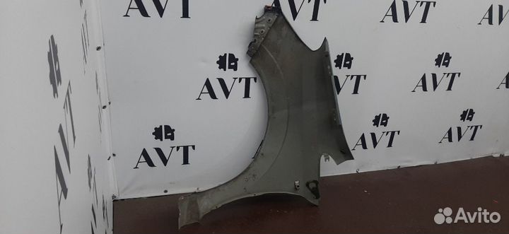 Крыло переднее правое Opel Zafira