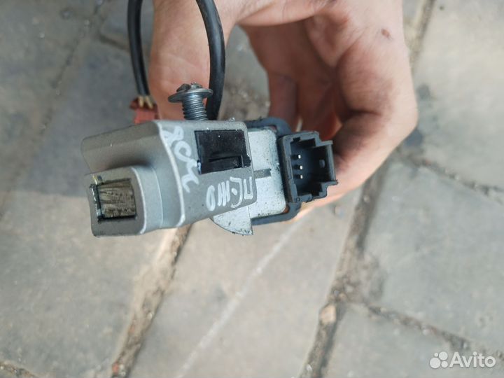 Замок зажигания пежо 308