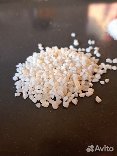 Белая мраморная крошка