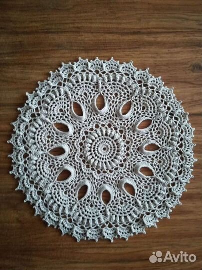 Рельефные салфетки ручной работы