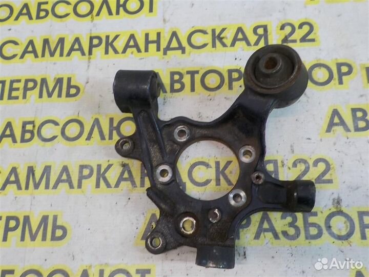 Кулак поворотный задний правый Mitsubishi Pajero