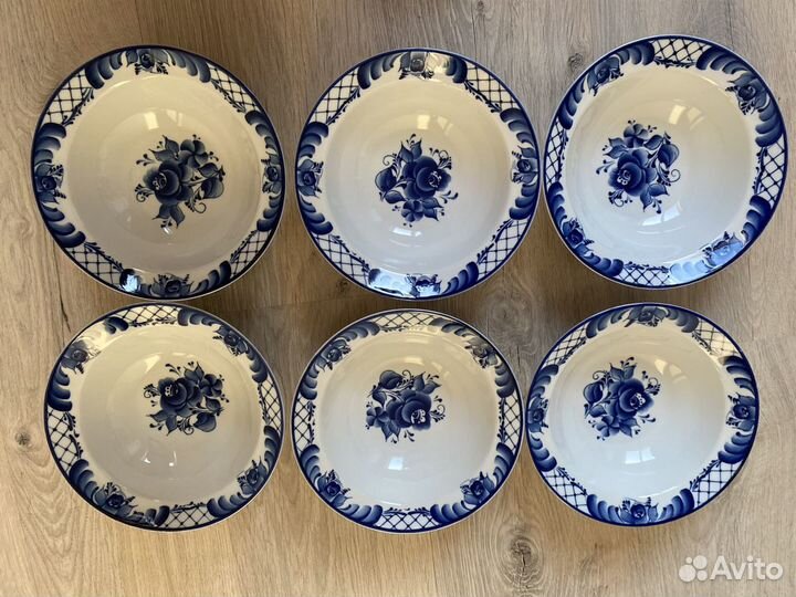 Набор столовой посуды гжель