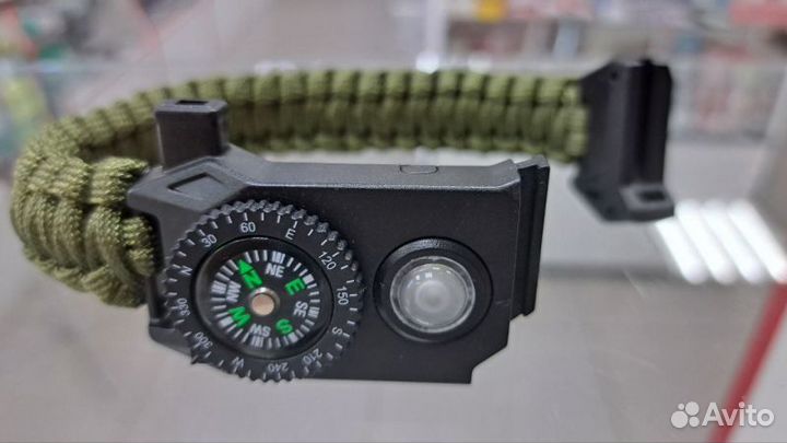 Браслет из паракорда (компас, фонарик, огниво)