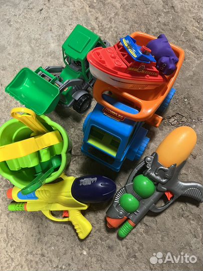 Игрушки в песочницу и парковка