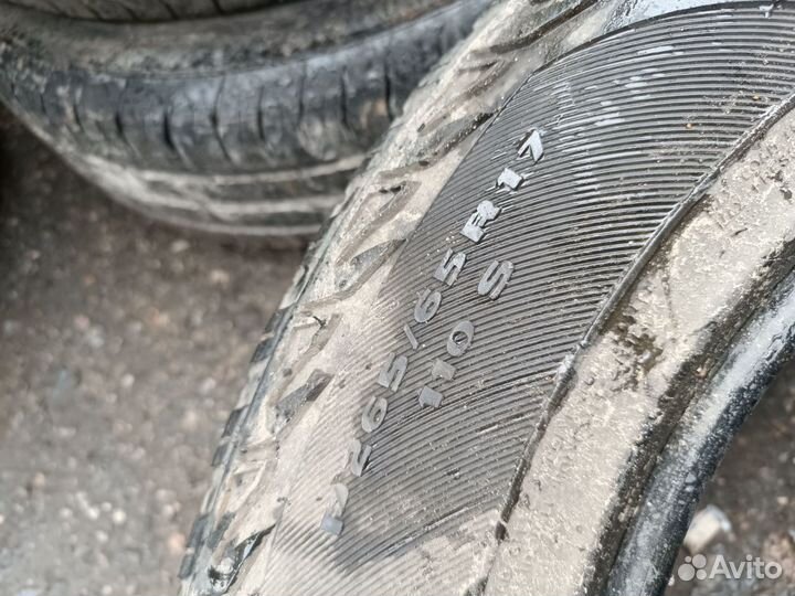 Kumho Road Venture SAT KL61 265/65 R17