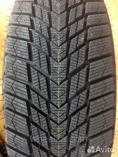 Nexen Winguard Ice Plus 245/45 R19