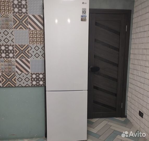 Холодильник двухкамерный LG GA-b509cqcl