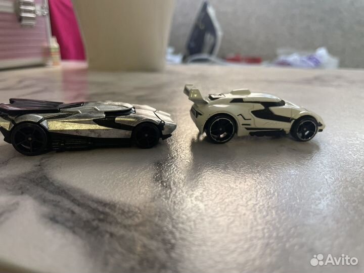 Машинки Hot wheels