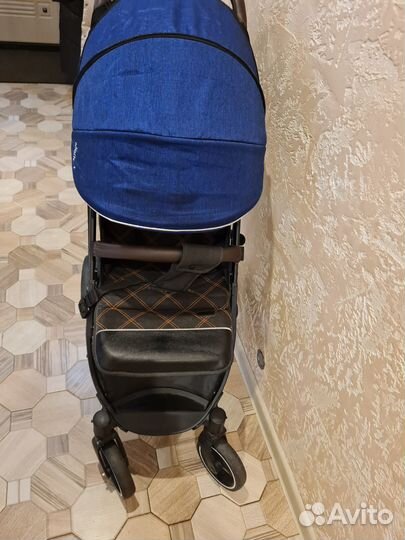 Коляска прогулочная