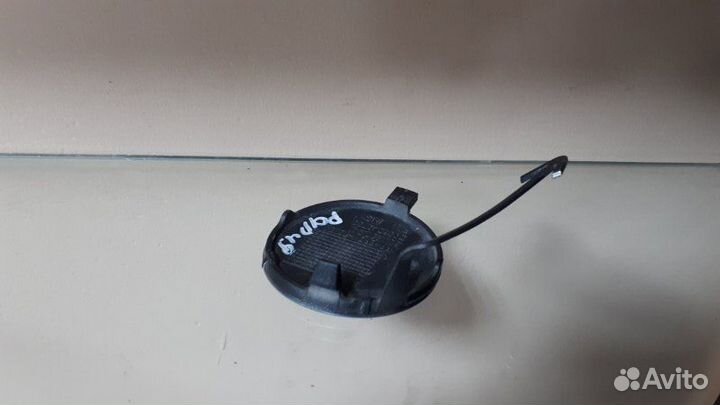 Заглушка буксировочного крюка передняя Skoda Rapid