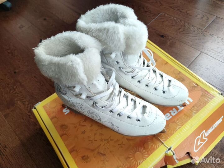 Коньки женские фигурные Oxelo